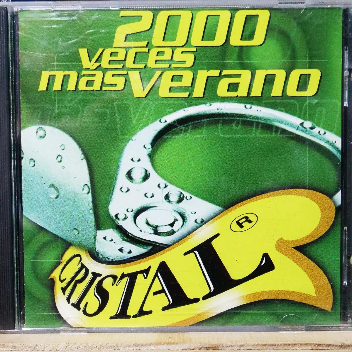 CD compilado y m&uacute;sica latina