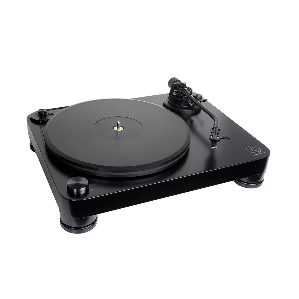 Tornamesa Audio-Technica AT-LP7 con brazo en J