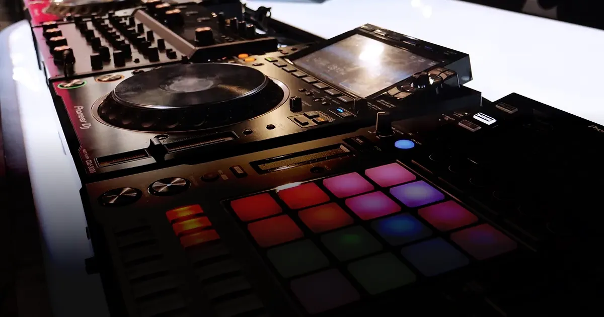 CDJ y Reproductores DJ en Chile | Pioneer CDJ-3000X, XDJ