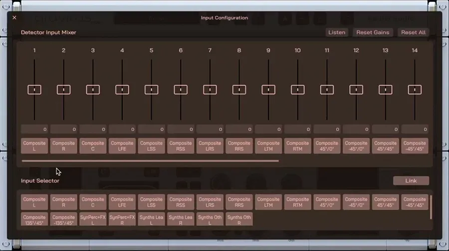Dialogo Input Configuration de gravitas MDS mostrando el Detector Input Mixer con catorce faders numerados y etiquetas de canal L, R, C, LFE, LSS, RSS, LRS, RRS, LTM y RTM, mas el Input Selector debajo