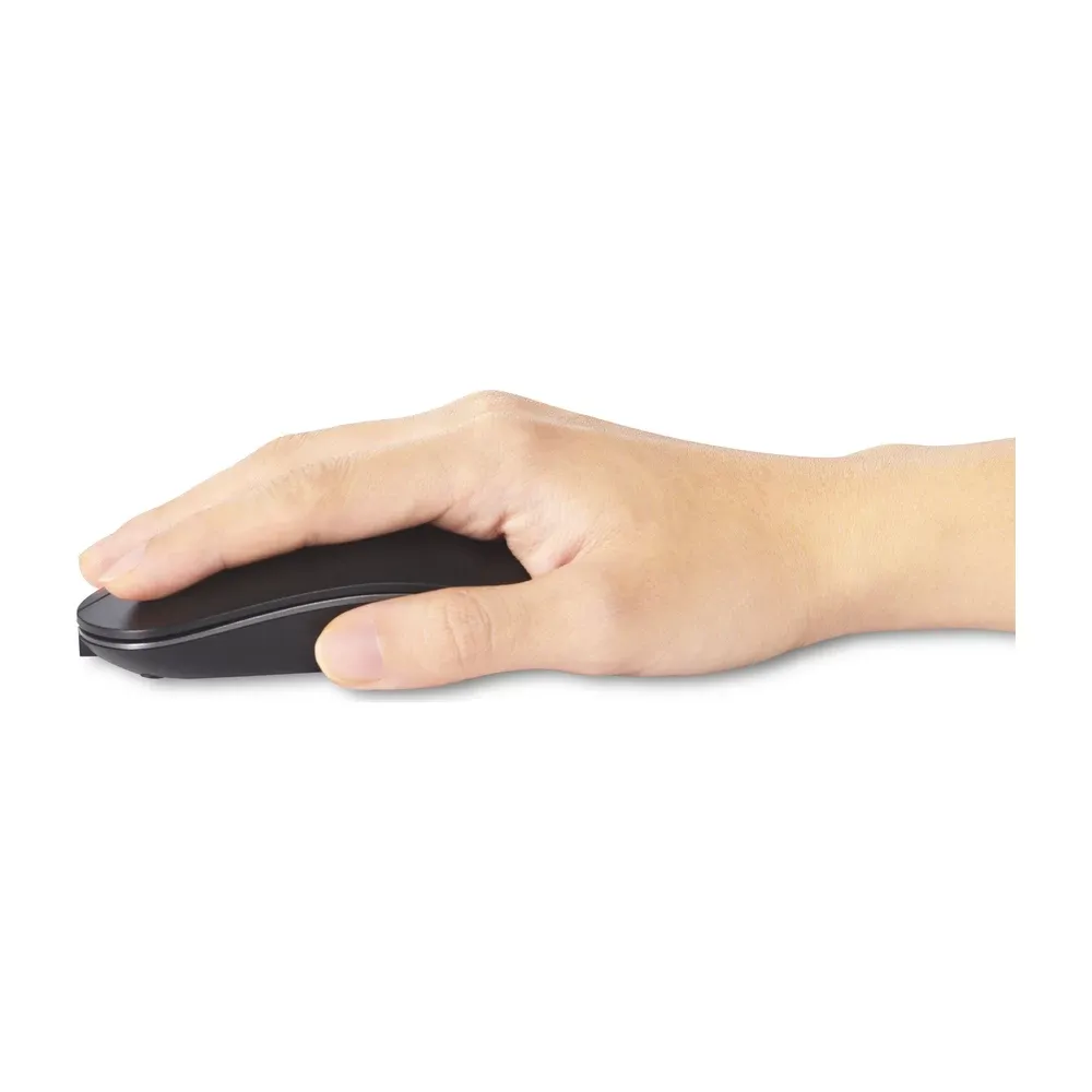 Mano apoyada sobre el Kensington MY230 EQ