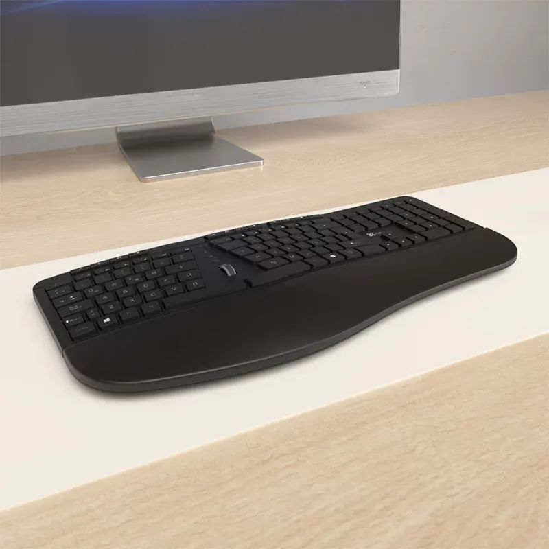 Klip Xtreme Transcend Wireless en un escritorio