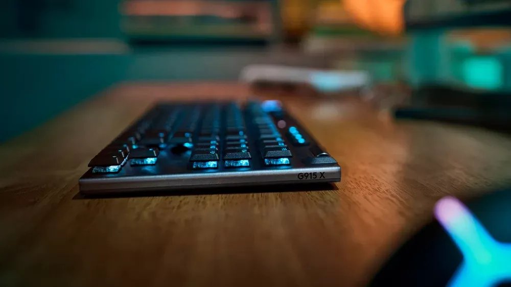 Perfil bajo del Logitech G915 X TKL