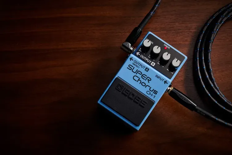BOSS CH-1 Super Chorus – Estéreo inspirado en el JC-120