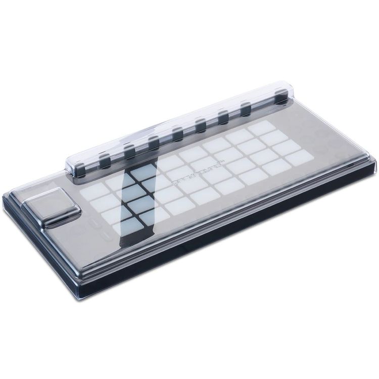 Tapa Decksaver puesta sobre el Ableton Move, vista en tres cuartos