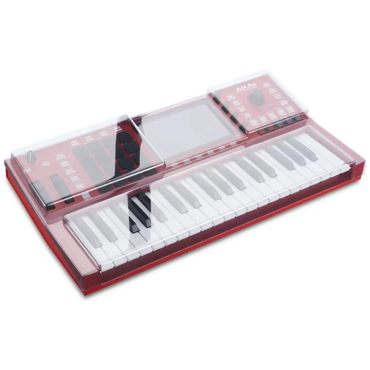 Tapa Decksaver puesta sobre el Akai MPC Key 37, vista en tres cuartos
