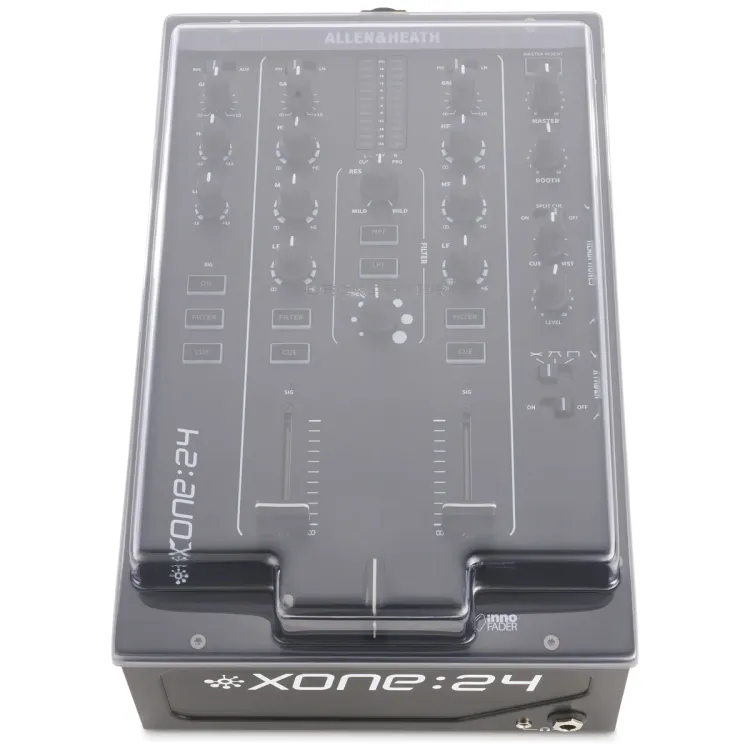 Vista superior del Allen & Heath Xone:24 y Xone:24c con la tapa Decksaver puesta