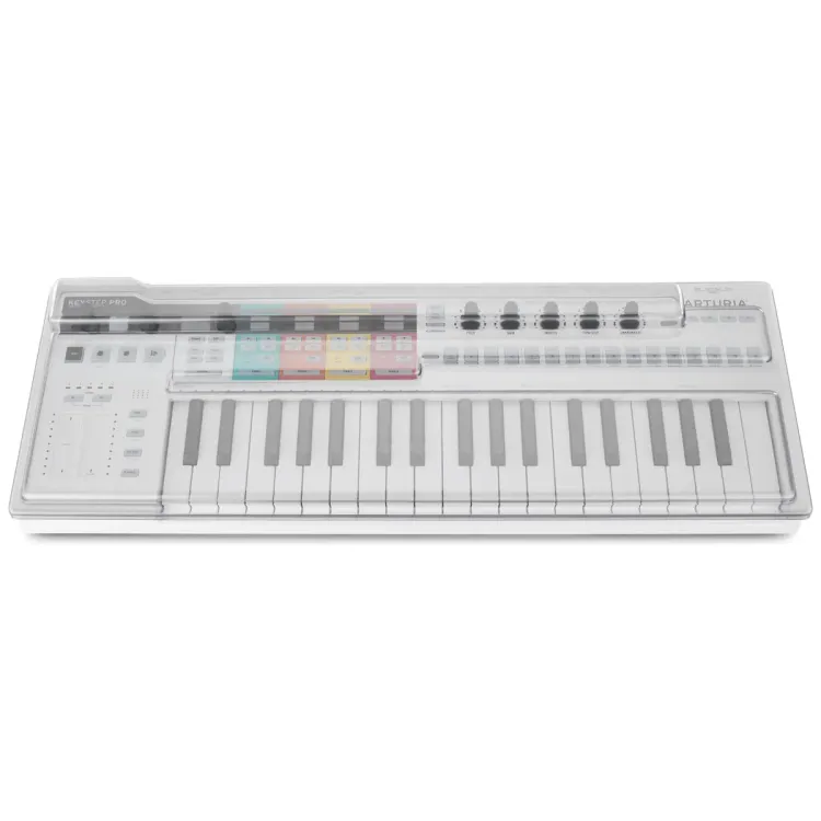 Vista superior del Arturia KeyStep Pro con la tapa Decksaver puesta