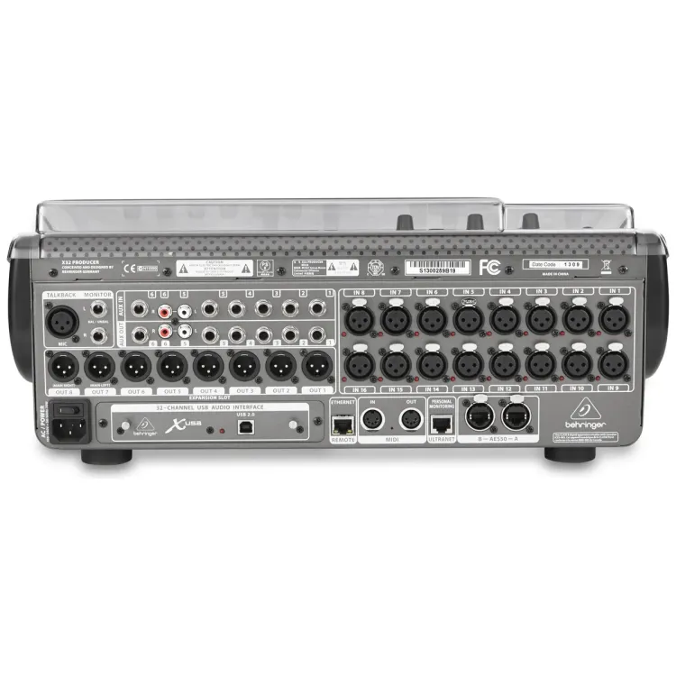 Perfil lateral de la tapa Decksaver sobre el Behringer X32 Producer