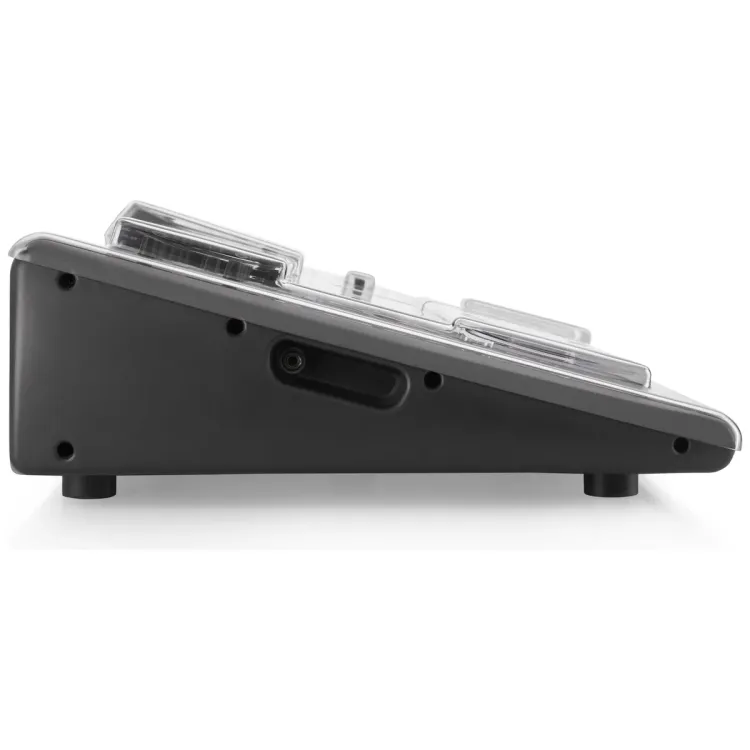 Vista superior del Behringer X32 con la tapa Decksaver puesta