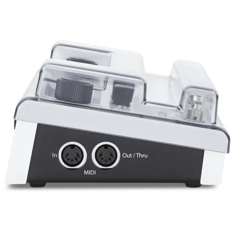 Perfil lateral de la tapa Decksaver sobre el Eventide H90 Harmonizer