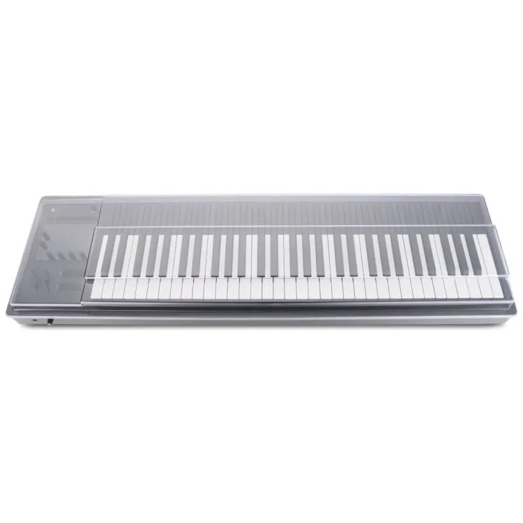 Vista superior del Expressive E Osmose 61 con la tapa Decksaver puesta