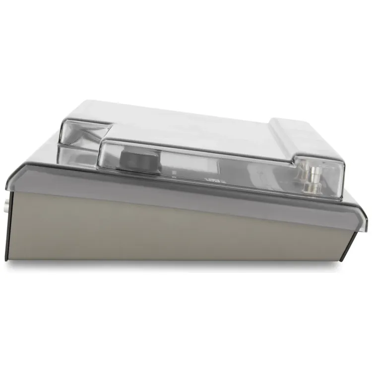 Perfil lateral de la tapa Decksaver sobre el HeadRush Gigboard