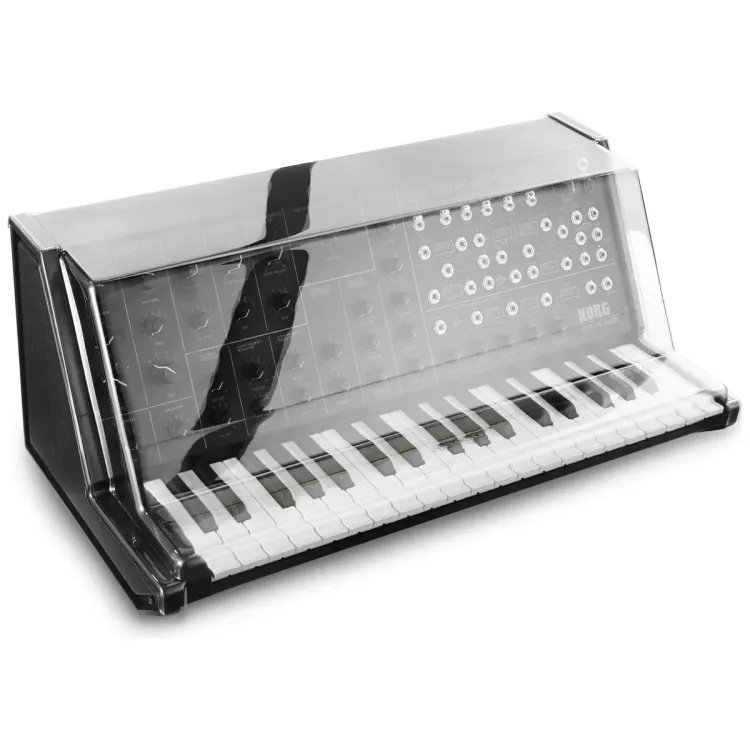Tapa Decksaver puesta sobre el Korg MS-20 mini, vista en tres cuartos