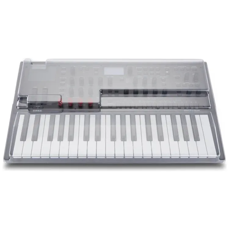 Vista superior del Korg wavestate, modwave y opsix con la tapa Decksaver puesta