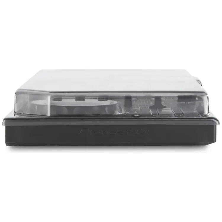 Perfil lateral de la tapa Decksaver sobre el Pioneer DJ DDJ-200