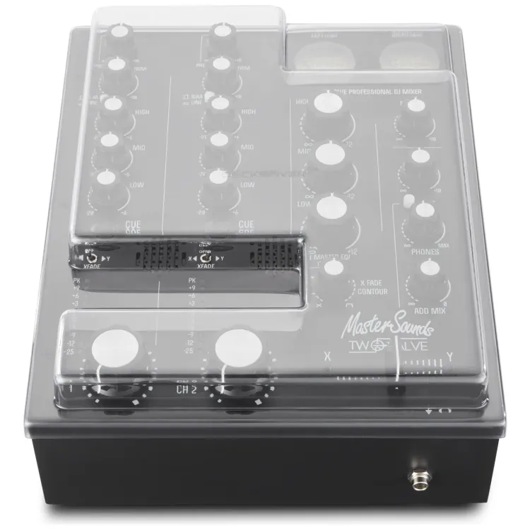 Vista superior del Mastersounds Radius Two Valve con la tapa Decksaver puesta