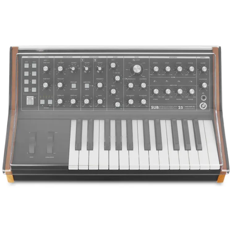 Vista superior del Moog Subsequent 25 y Sub Phatty con la tapa Decksaver puesta