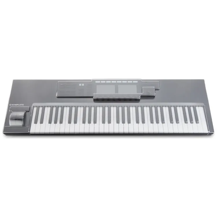 Tapa Decksaver puesta sobre el Native Instruments Kontrol S61 MK2, vista en tres cuartos