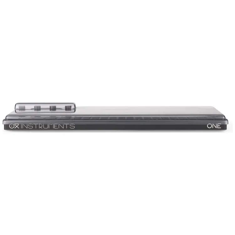 Vista superior del Oxi Instruments Oxi One MK2 con la tapa Decksaver puesta