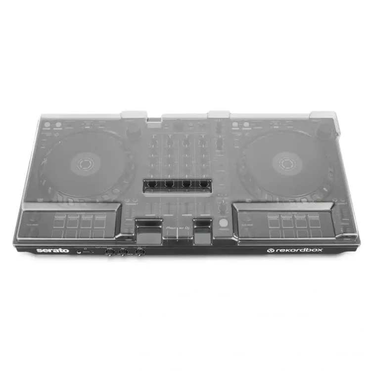Vista superior del Pioneer DJ DDJ-FLX6 con la tapa Decksaver puesta