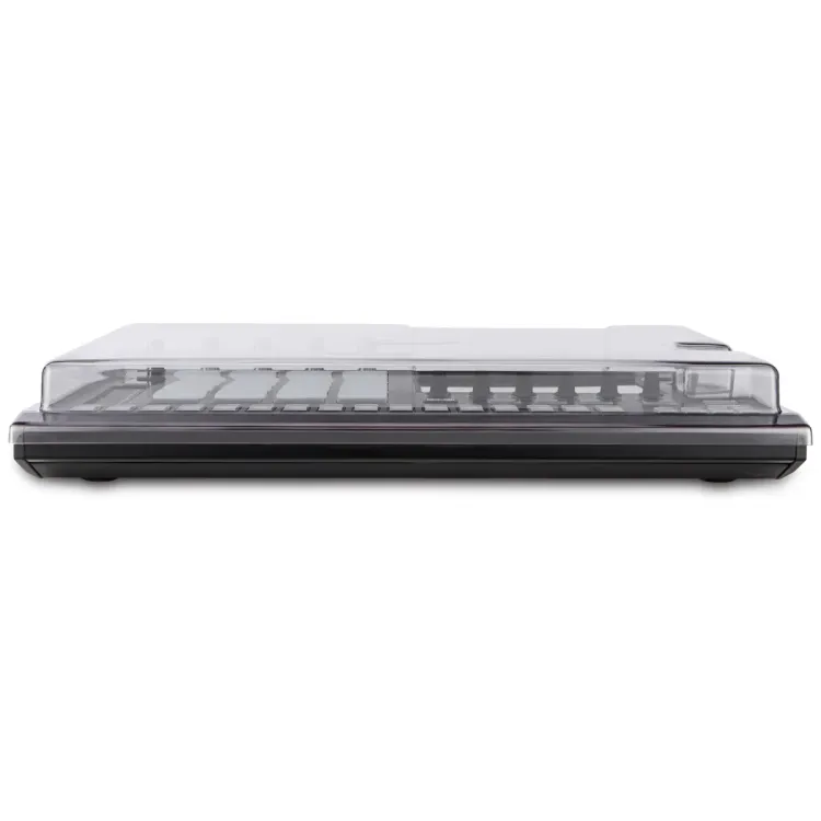 Vista superior del Pioneer DJ TORAIZ SP-16 con la tapa Decksaver puesta