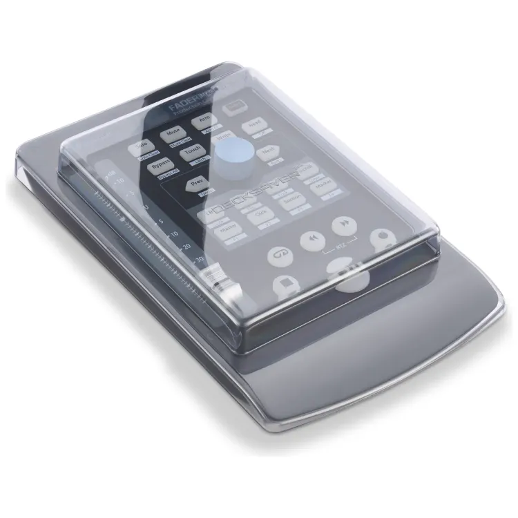 Tapa Decksaver puesta sobre el PreSonus FaderPort, vista en tres cuartos