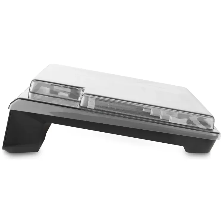 Perfil lateral de la tapa Decksaver sobre el RØDE RØDECaster Pro