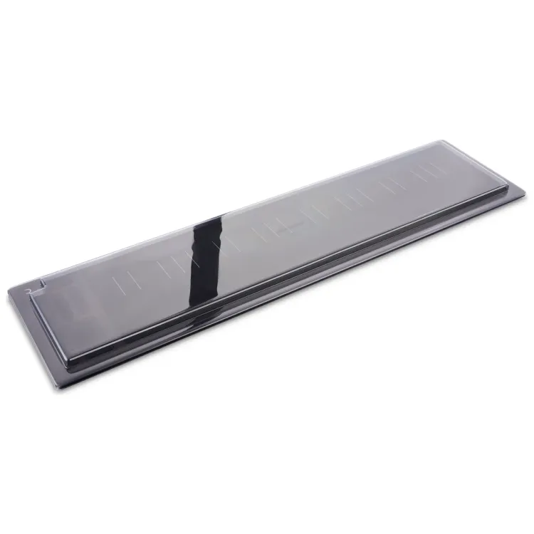 Tapa Decksaver puesta sobre el ROLI Seaboard RISE 2 y RISE 49, vista en tres cuartos