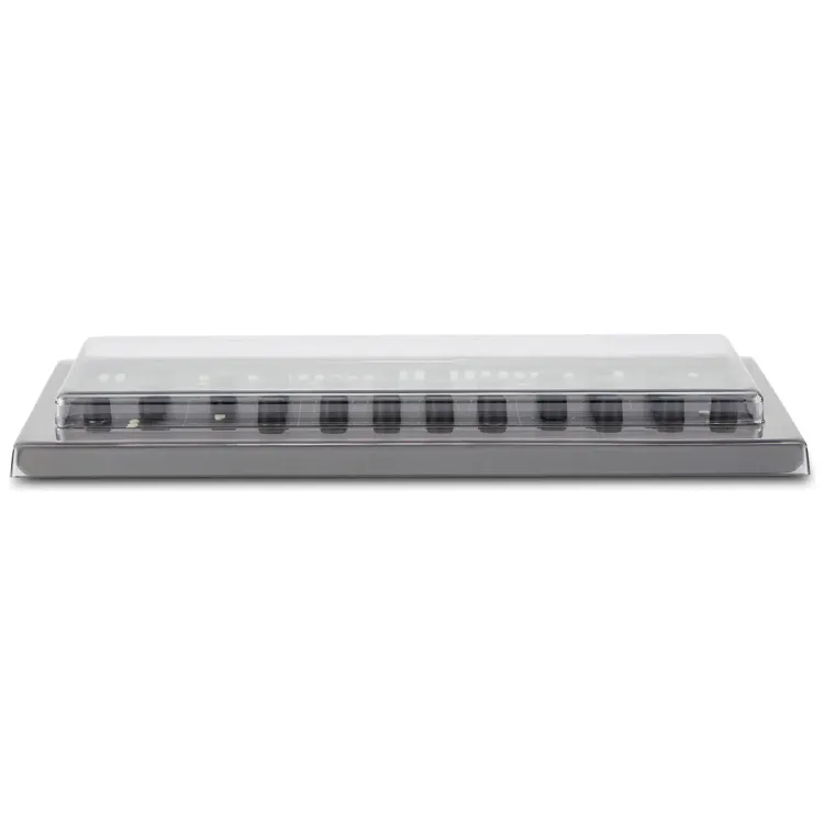 Vista superior del Softube Console 1 MK1 y MK2 con la tapa Decksaver puesta