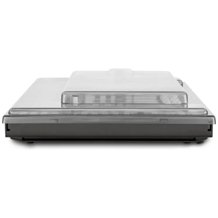 Perfil lateral de la tapa Decksaver sobre el Solid State Logic UF8