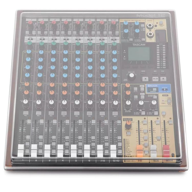 Vista superior del Tascam Model 12 con la tapa Decksaver puesta