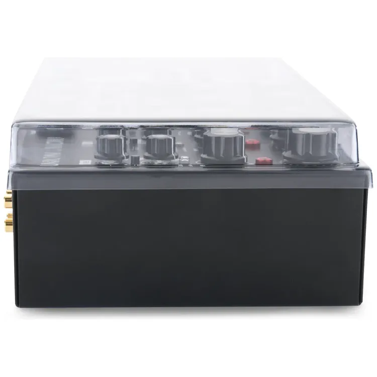 Perfil lateral de la tapa Decksaver sobre el Union Audio Orbit.4 LE y Orbit.4 LE FX