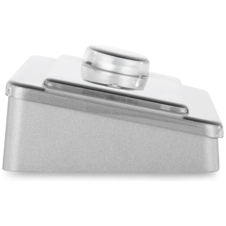 Perfil lateral de la tapa Decksaver sobre el Universal Audio Arrow y Apollo Solo