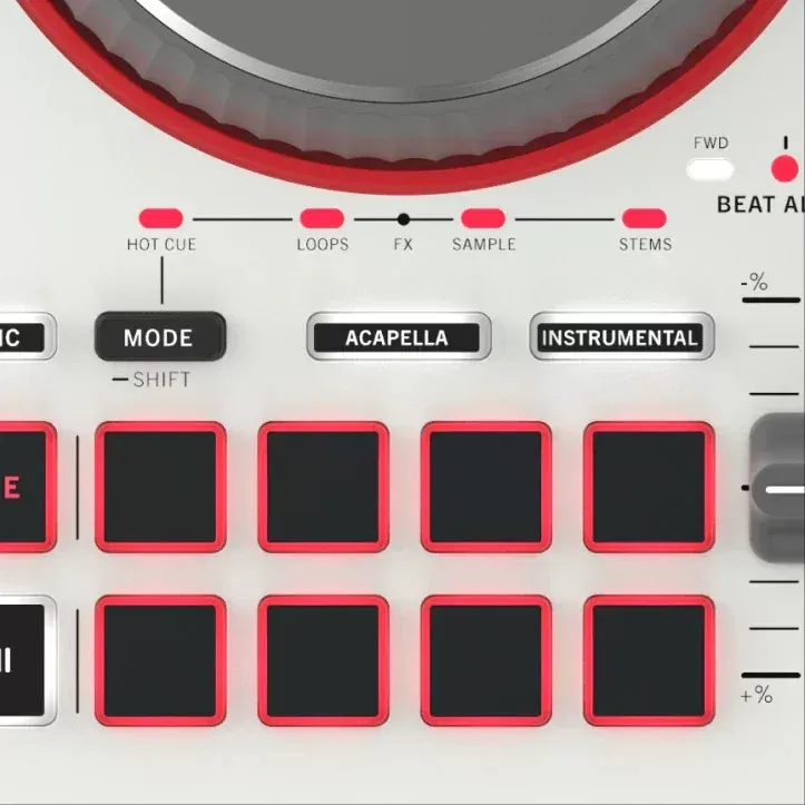 Pads con control de Stems del Numark Party Mix III