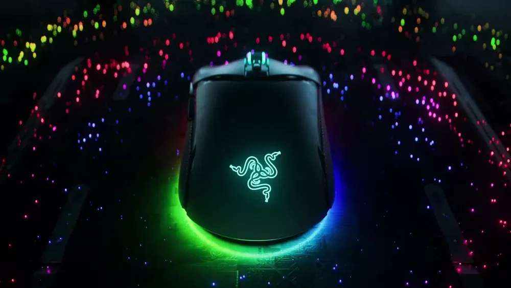 Iluminación inferior Chroma RGB del Razer Cobra Pro