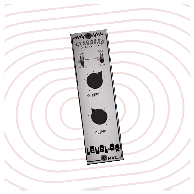 Modulo Standard Audio Level-Or Mk2 en formato de serie 500 con los interruptores Level, BYP, Crunch, Fast, Med y Slow y las perillas Input y Output