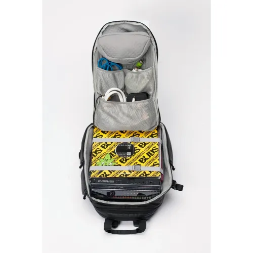 Mochilas DJ Chile | Magma Solid Blaze Pack y RIOT
